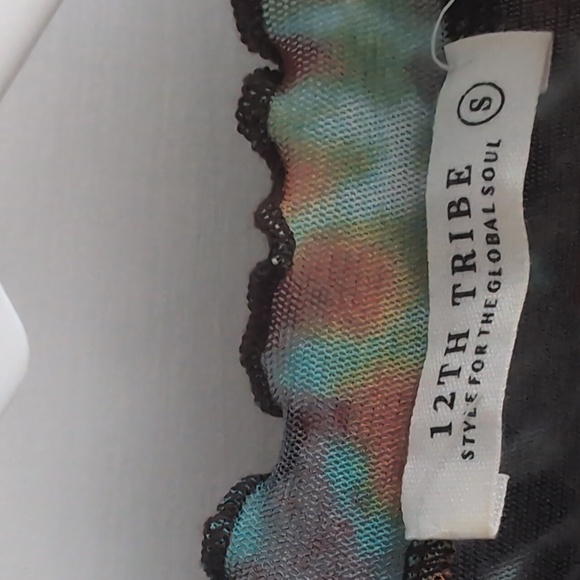 12th tribe Leo tie dye mesh top - Picture 4 of 6